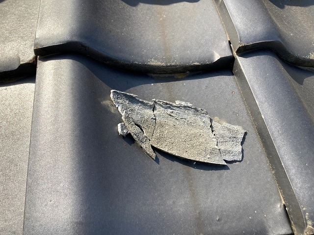 屋根の漆喰剥がれ